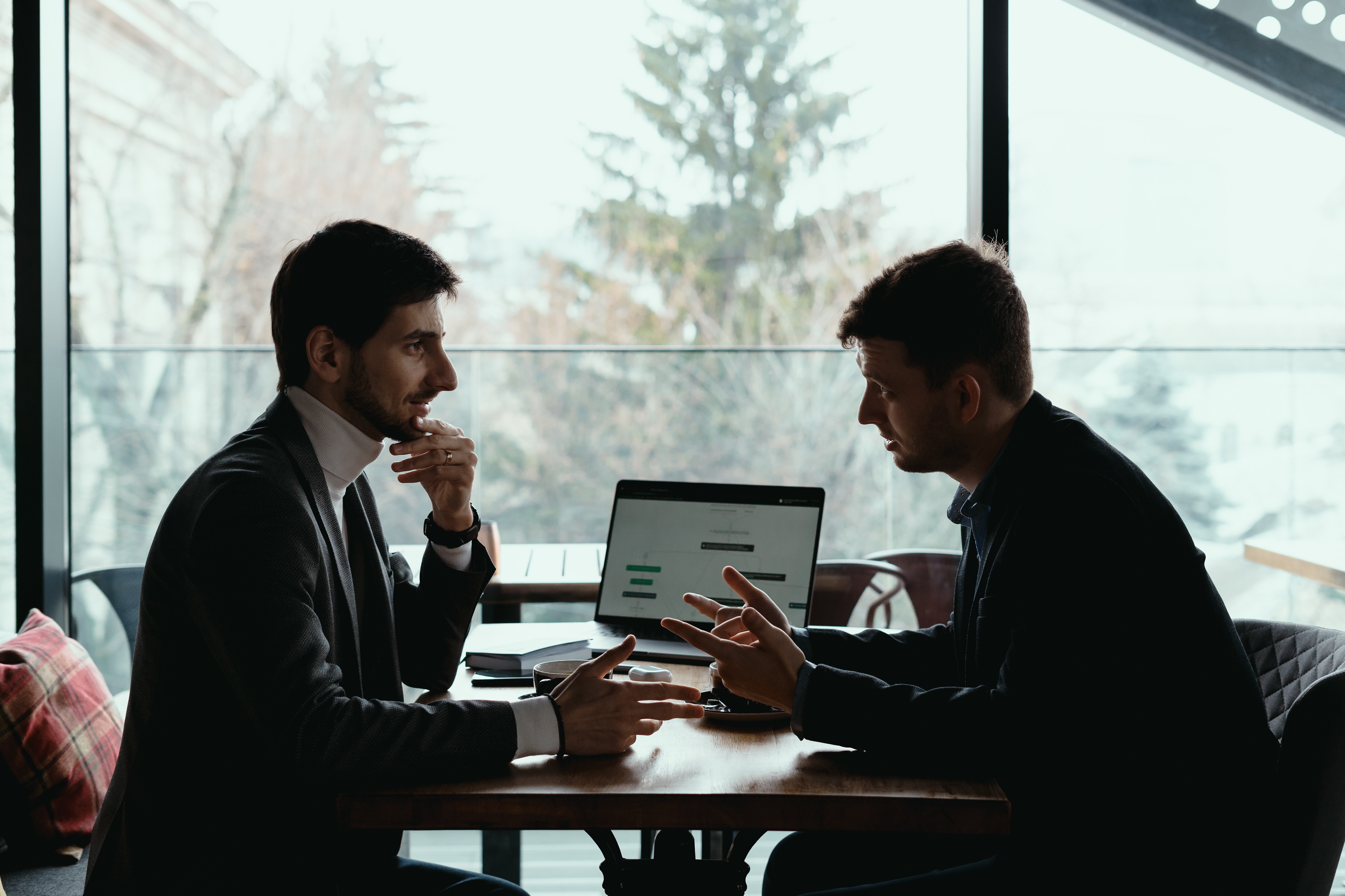 What is the difference between IT staffing and IT consulting?